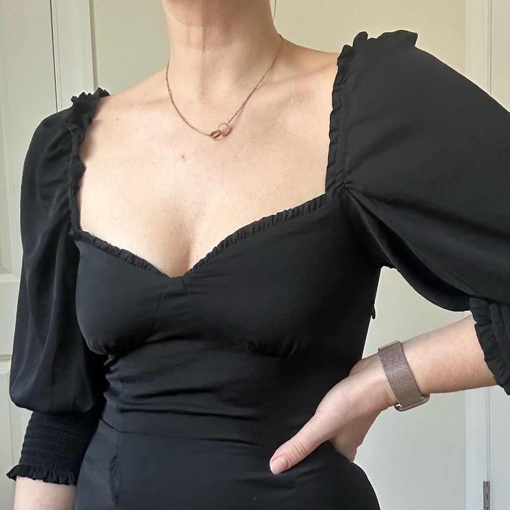 Sweetheart Neck Mini Black Dress - Picture 9 of 10
